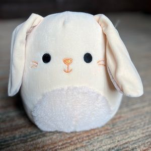 NWT Berko the Bunny 8” Squishmallow